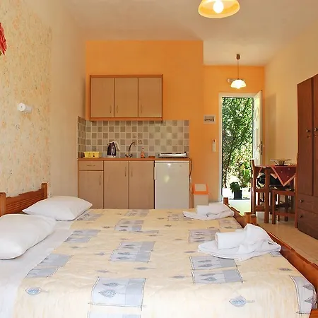 Emilia Apartment *