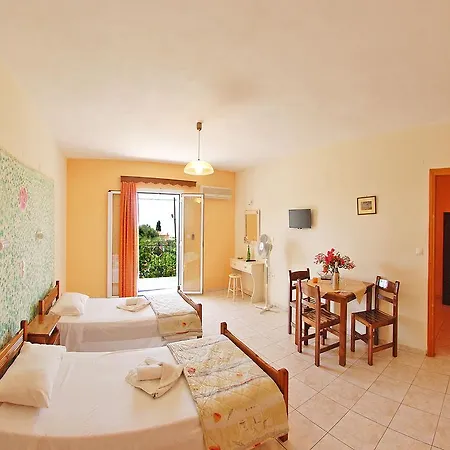 Emilia * Trapezaki (Kefalonia)