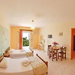 Emilia * Trapezaki (Kefalonia)